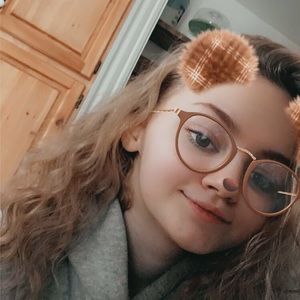 Meet your Posher, Kim